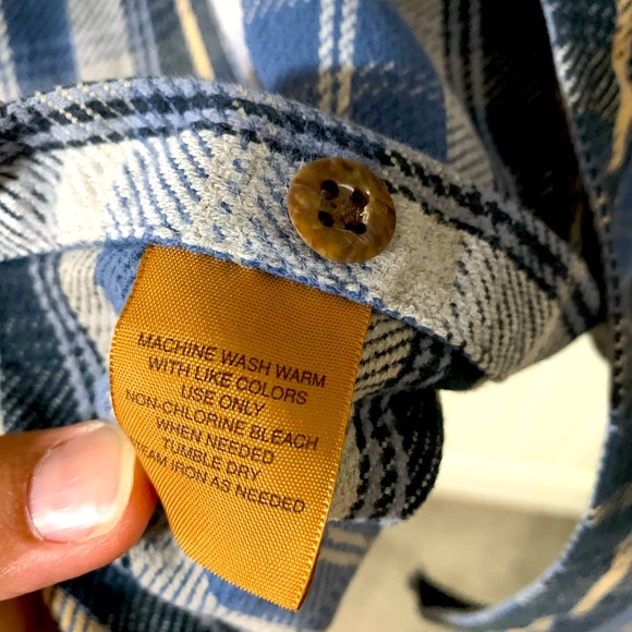 St. John’s Bay Plaid Blue Tan Flannel Button Up Men’s Size Large Tall Shaket - Picture 3 of 4